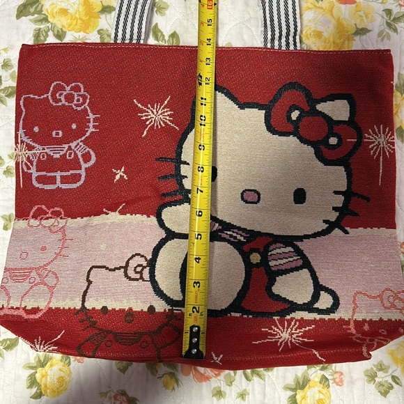 Hello Kitty tote - Picture 11 of 12